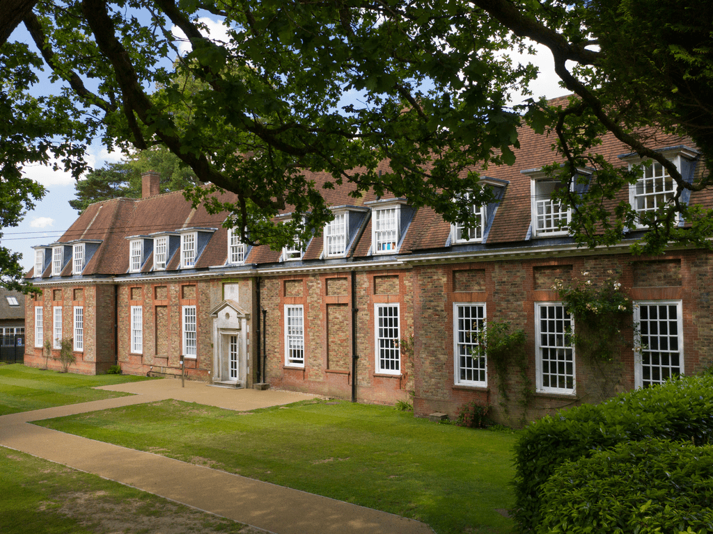 2019 Front of Lutyens (2)