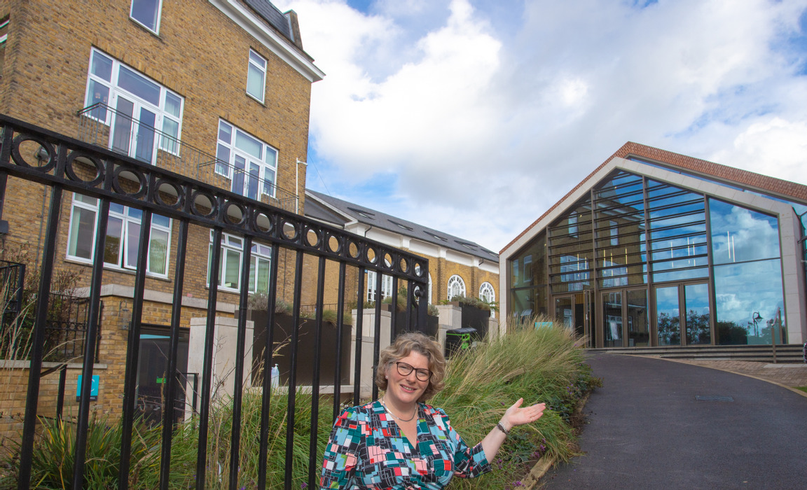 Mrs Lindsey Hughes, Headmistress