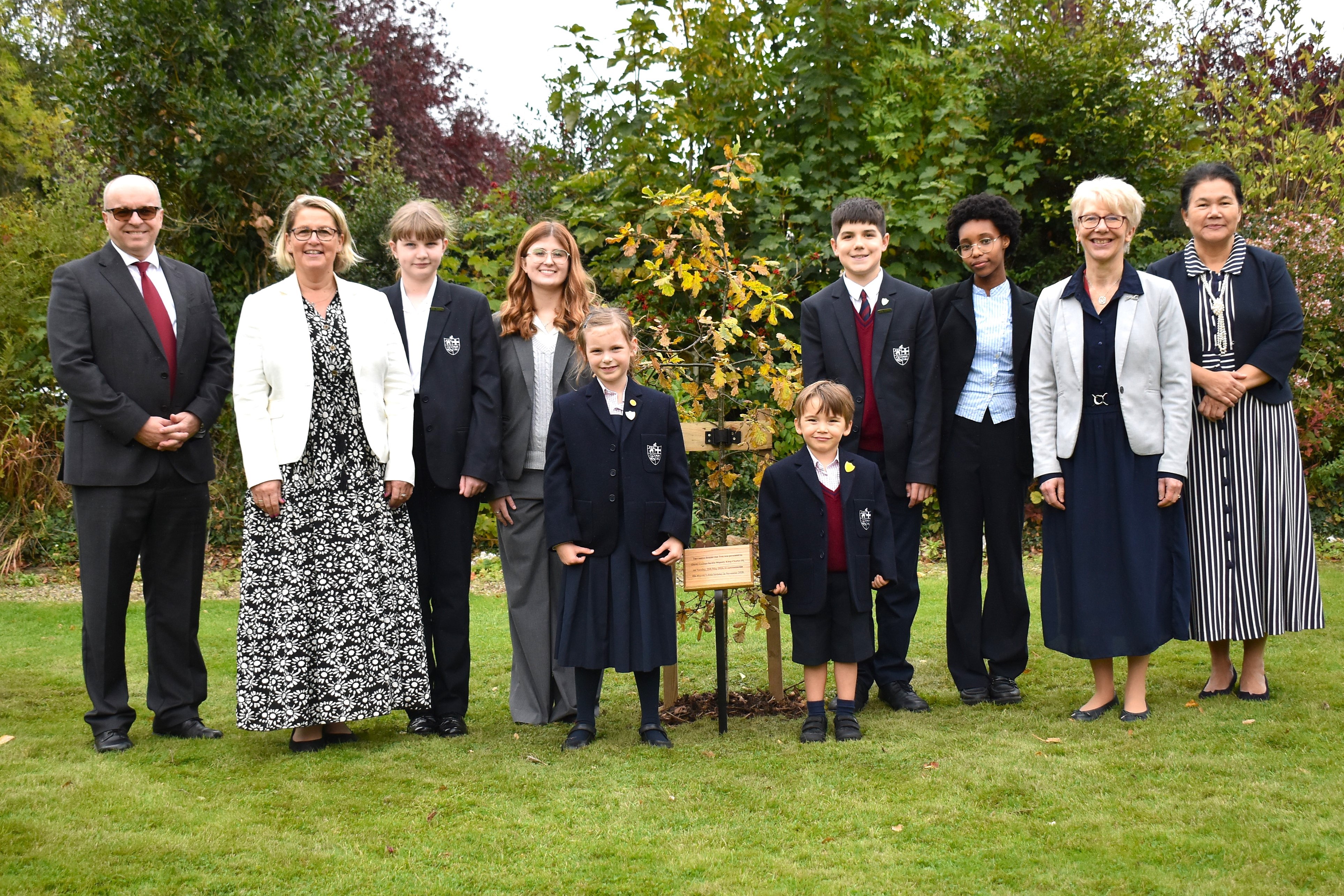 His Majesty Gifts Oak Tree to Mark Duchy College’s New Chapter