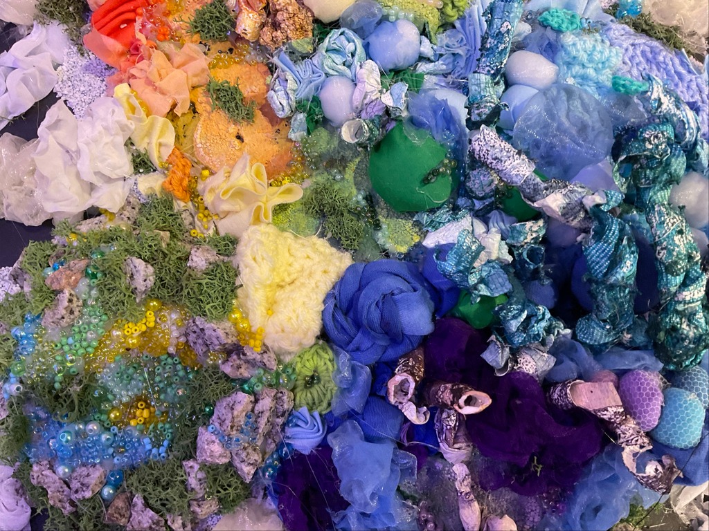 Farnborough Hill Pupils Achieve Top Spots in Prestigious Art Competitions