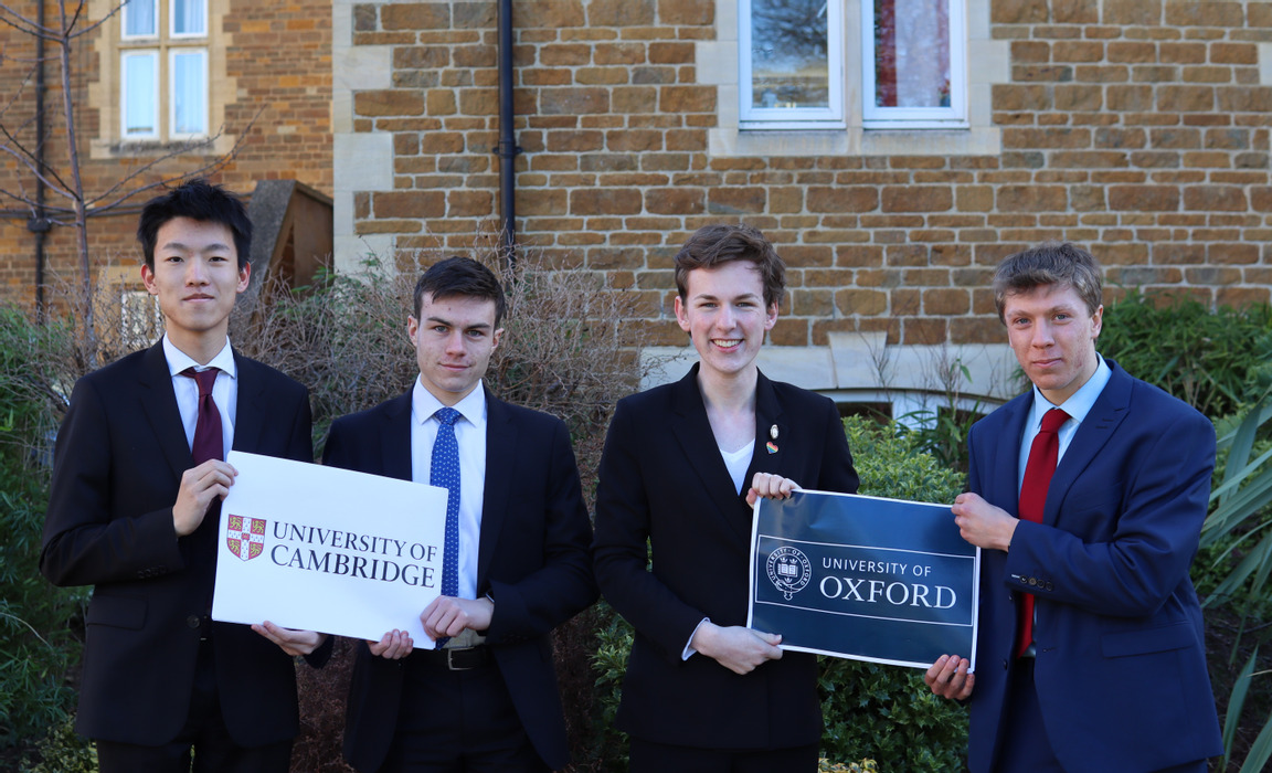 Oakham School pupils who have gotten into Oxbridge (Photo: Oakham School)