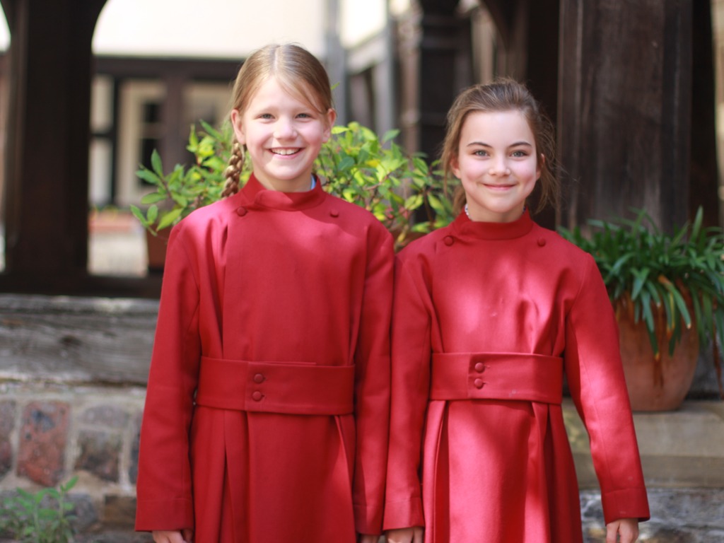 First two girl choristers of St George's Chapel