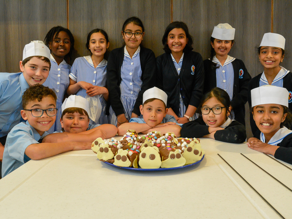 colin the caterpillar-02