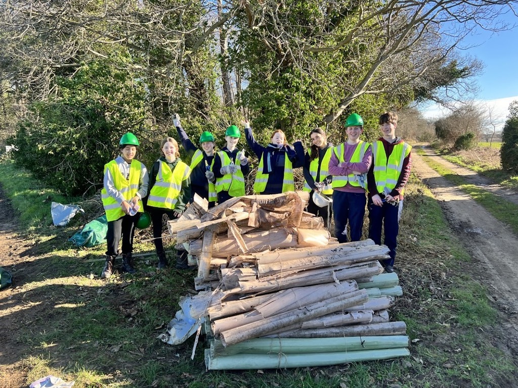 Green-fingered RHS students collect plastic waste